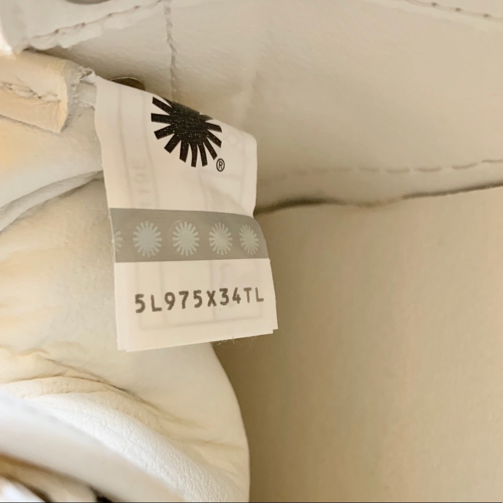 UGG Zilo White Leather Sneakers - Picture 7 of 7